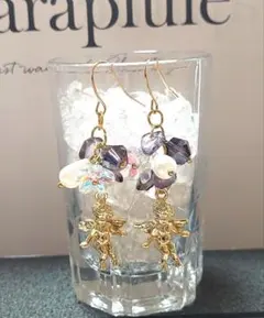 天使モチーフ ゴールドカラー ピアスのサムネイル