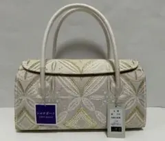 Item thumbnail for item c8af458c-74fd-4648-90e9-1bbb068196f6