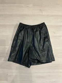 amnjx 平本蓮 合成皮革 レザーショートパンツ 黒 - メルカリ