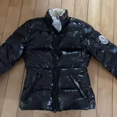 MONCLER ブラック ダウンジャケット