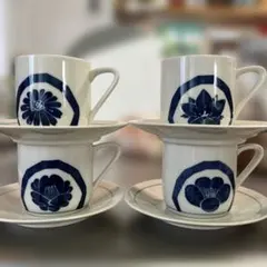 青い花柄　カップとソーサー4個セット