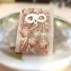 Item thumbnail for item 2910f2e6-3b1b-4ada-b5a6-08267bf31a34