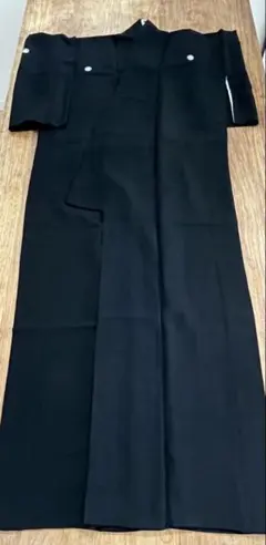 喪服用着物 黒 家紋刺繍付き　絹　きもののやまとのサムネイル