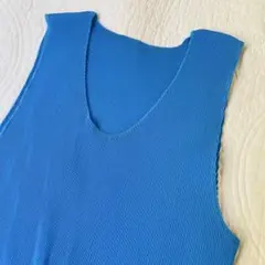 美品PLEATS PLEASE イッセイミヤケ アイスブルー タンクトップシャツ