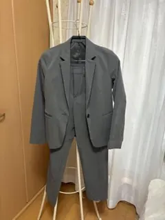 gu スーツ