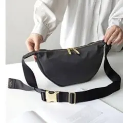nouer 新品未使用 ボディバッグ 上品な大人ショルダーバック - メルカリ