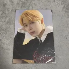 BTS x FILA NOW ONトレカ V テテ 2枚 - メルカリ