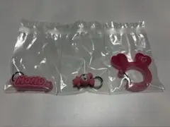 TWICE LOVELYSアクリルカラビナフロッキーマスコット　MOMO モモ