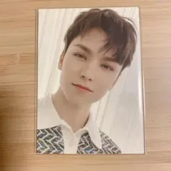 ★ SEVENTEEN Home フーディー 特典 バーノン トレカ ★