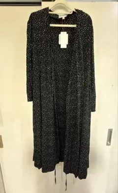 UNIQLO カシュクールワンピース　星柄　黒　未使用品　サイズL