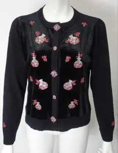 新品タグ付き スーパービューティー ガールズ刺繍ニット セーター