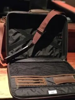 American Tourister ビジネスバッグのサムネイル