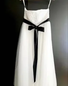 ホワイトウェディングドレス サッシュベルト付き