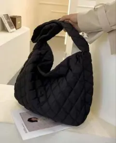 ブラック キルティングトートバッグ