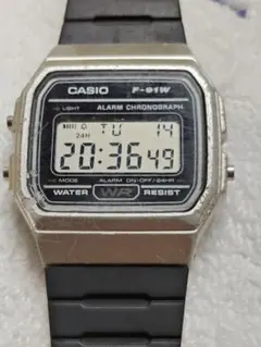特価！②CASIO デジタル腕時計 F-91W アラームクロノグラフのサムネイル
