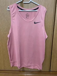 NIKE トレーニングトップス　ノースリーブ