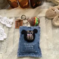 デニムリメイクキーホルダー＊バッグチャーム＊編みぐるみ(モコモコまゆ毛くま＊B) デニムリメイクキーホルダー＊バッグチャーム＊編みぐるみ(モコモコ