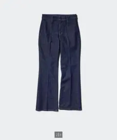 スリムフレアトラウザージーンズ