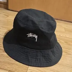 Stussy 黒 バケットハット