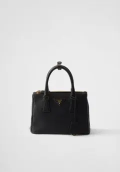 2026年最新】prada ショルダーバッグ ノベルティの人気アイテム - メルカリ