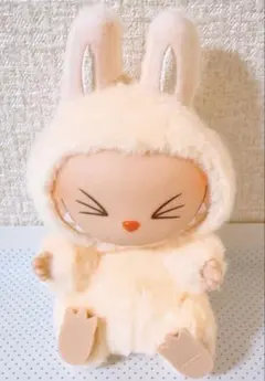 THE MONSTERS Have a Seat ぬいぐるみシリーズ SISI