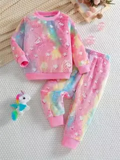 【新品】ユニコーン★レインボー★フリースパジャマ116-122cm