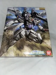 ストライク V.S.P. 1/100 ガンプラ ルカス・オドネル専用機 完成品