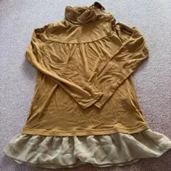 マスタード色 長袖トップス フリル付き