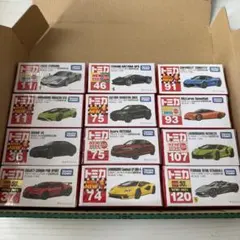 トミカ 初回特別仕様　外車シリーズ 12台セット まとめ売りのサムネイル