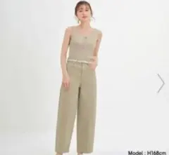 ジーユー　コクーンシルエットジーンズ