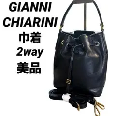 【未使用】ジャンニキャリーニ ショルダーバッグ ブラック 黒 サコッシュ 未使用】ジャンニキャリーニ ショルダーバッグ ブラック 黒