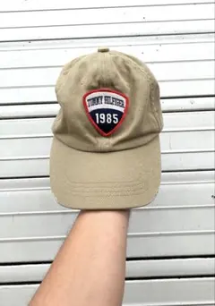 TOMMY HILFIGER トミーヒルフィガー ヴィンテージ風 キャップのサムネイル