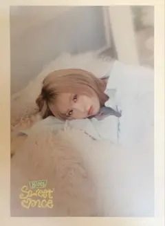 TWICE モモ　ポカリ　ポスター 2026年最新】グループ名：TWICE K-POP ポスターの人気アイテム - メルカリ