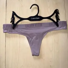 Calvin Klein Tバック ショーツ ピンクのサムネイル