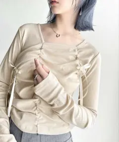 【mily bilet】サテンリボン付き袖口刺繍ギャザーリブカットソー