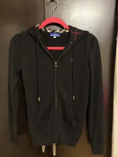 BURBERRY BLUE LABEL ブラックパーカー 38