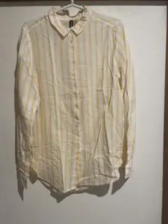 イエローとホワイトのストライプ長袖シャツ