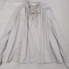 Ballsey ハイカウントサテン ネックフリルブラウス