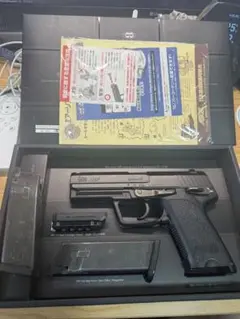 【年末売り尽くし特価】東京マルイ USP 予備マガジン+ホルスターセット 年末売り尽くし特価】東京マルイ USP 予備マガジン+ホルスター