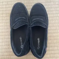 グラビススニーカー