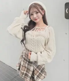 NOMAE ファーケーブルアンサンブルニット アイボリー　白　ワンウェイのサムネイル