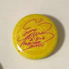 Happiness 缶バッチ サイン