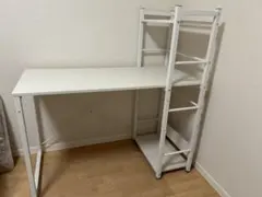 ニトリ ホワイトパソコンデスク 2段棚付き ゲーミングデスク