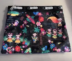 【LeSportsac】 It’s a small world 柄　ポーチ
