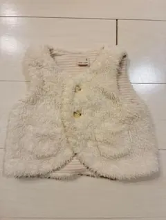 【美品】アイボリー(ホワイト系)フリース ベビーベスト　プチマイン