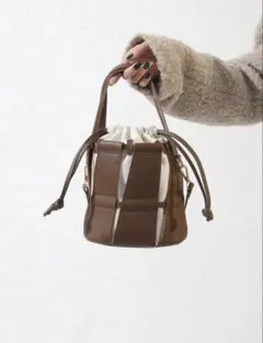 バケットバッグ