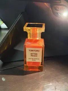 TOM FORD BITTER PEACH オード パルファム 50mlのサムネイル