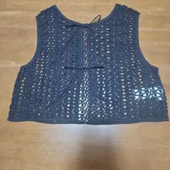 レース編みノースリーブベスト ダークグレー