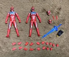超動αウルトラマン13 ウルトラマンオメガ2体＆レキネス・トライガロン武器セット