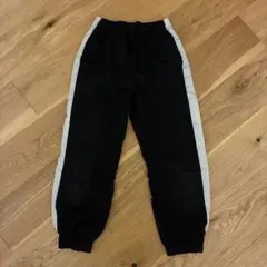 サイドストライプパンツ　ジャージ　120